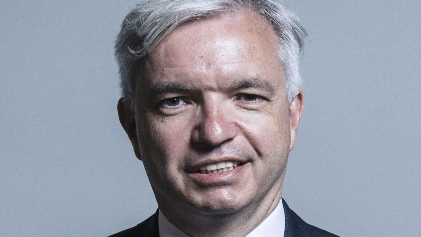 Депутат от Обединеното кралство няма да се кандидатира отново след обвинения в призиви късно вечерта за средства за изплащане на „лоши хора“