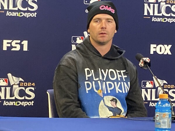 Mets slugger Pete Alonso keeping his playoff pumpkin safe — home and away |  AP News