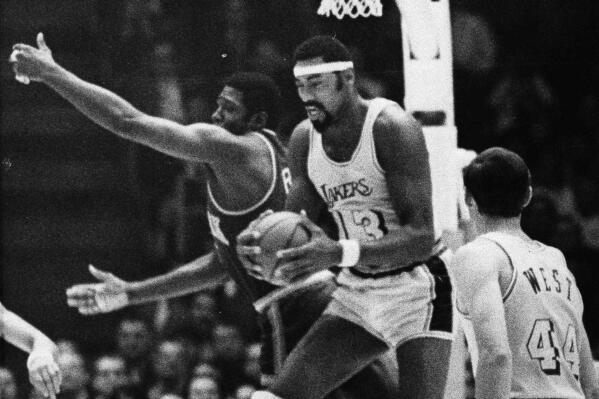 Top NBA Finals moments: Jerry West's buzzer-beater in 1970