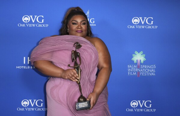 Da'Vine Joy Randolph poses with the award for the breakthrough performance for "The Holdovers" in the press room at the 35th annual Palm Springs International Film Festival Awards Gala on Thursday, Jan. 4, 2024, in Palm Springs, Calif. (Photo by Jordan Strauss/Invision/AP)