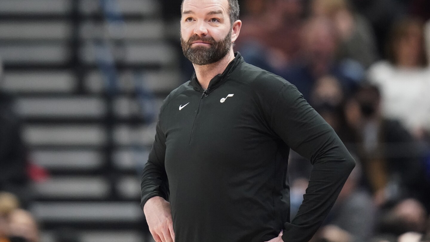 Utah hires Alex Jensen as new men's basketball coach