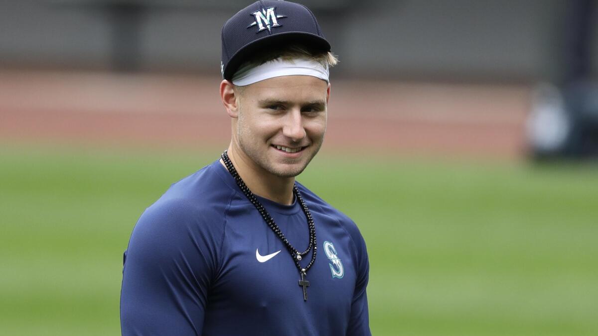 Kelenic, Gilbert headline major roster shuffle for Mariners