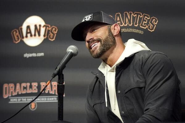 Giants' Kapler says Posey still 'dealing with personal decision