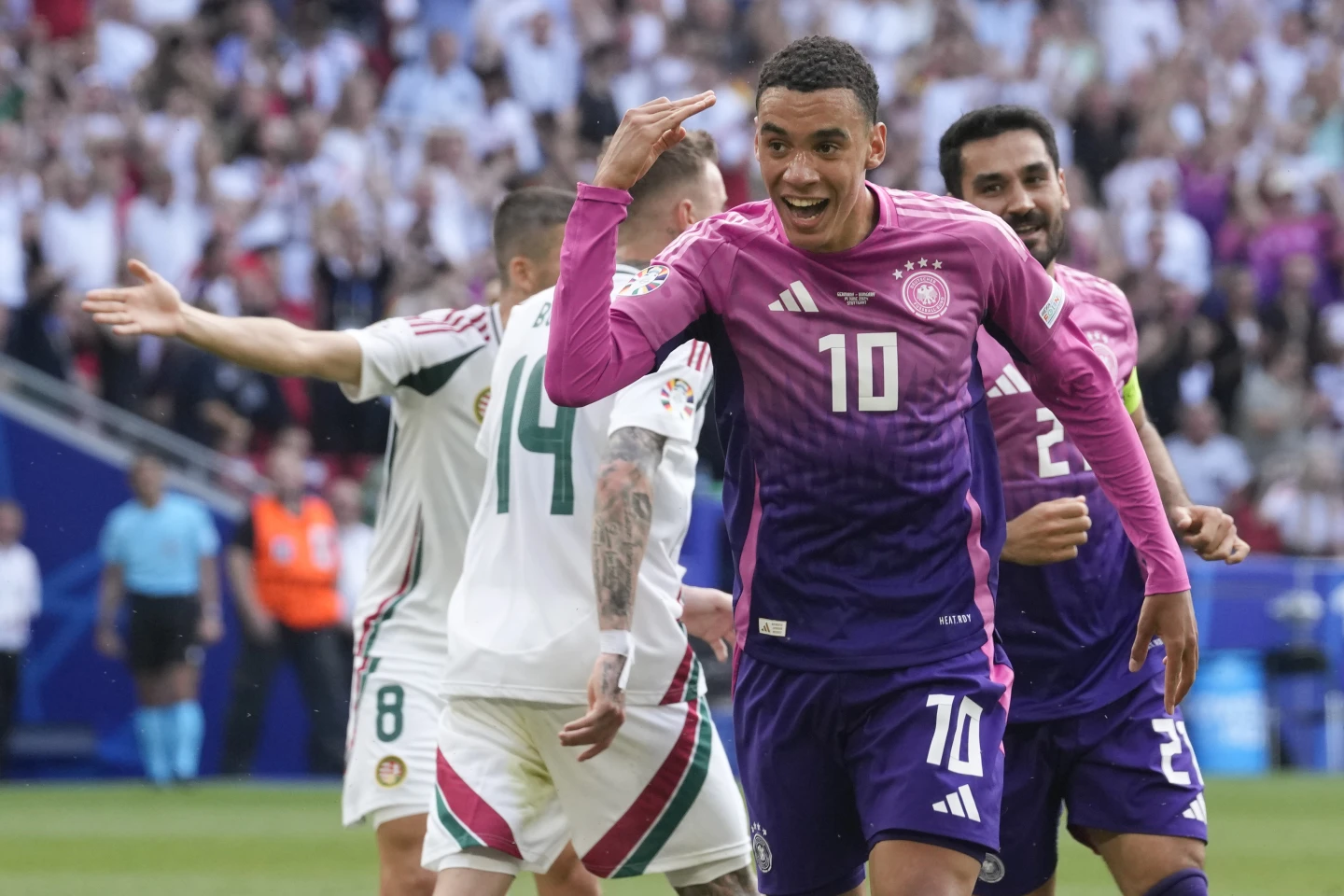 穆西亚拉神奇助德国2-0击败匈牙利晋级2024年欧洲杯淘汰赛