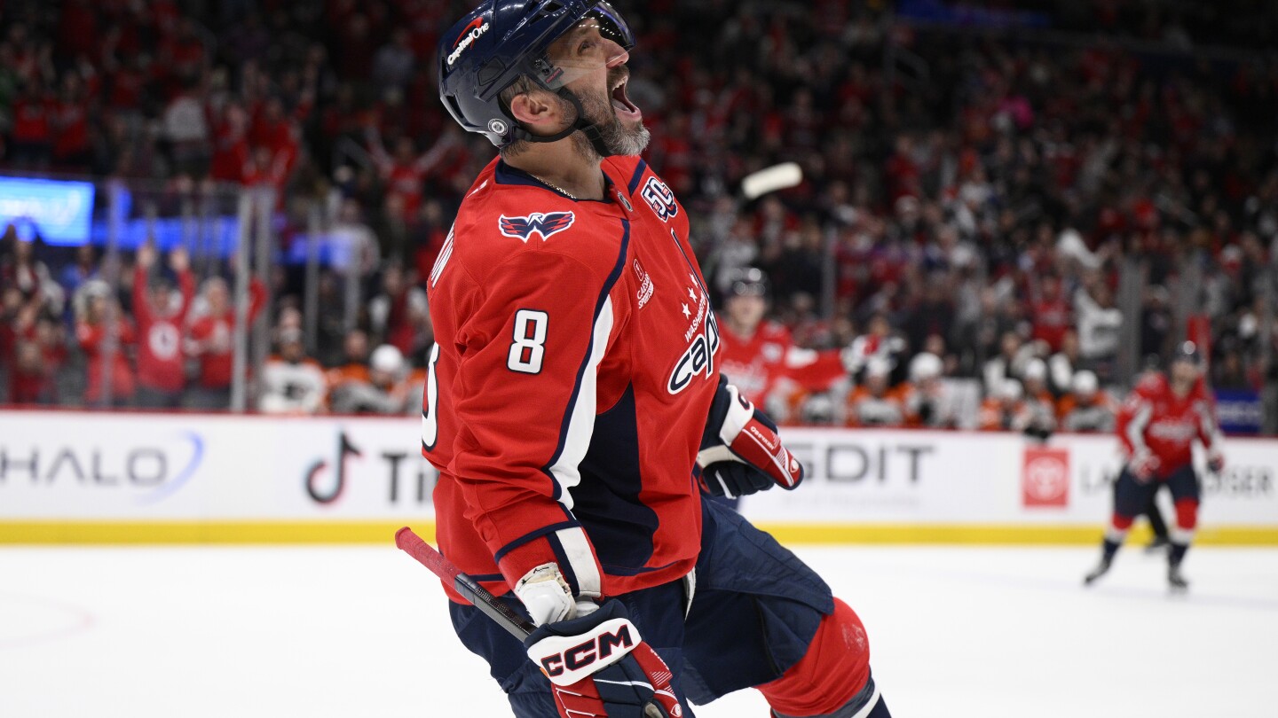 Alex Ovechkin scores his 888th career NHL goal as the Capitals beat the Flyers 3-2