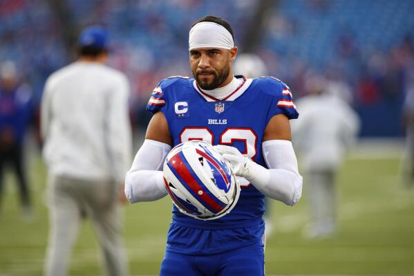 Buffalo Bills running back Duke Johnson warms up before a