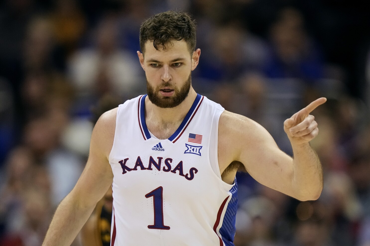 Hunter Dickinson, No. 3 Kansas Disappoint CBB Fans in Upset Loss to  Unranked WVU, News, Scores, Highlights, Stats, and Rumors