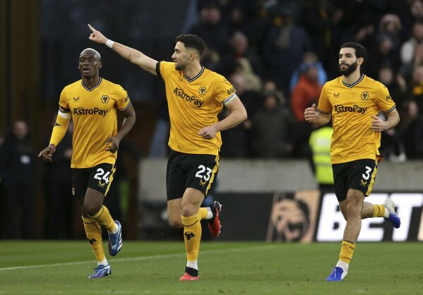 Wolves dominate Everton for their biggest home win in EPL | AP News