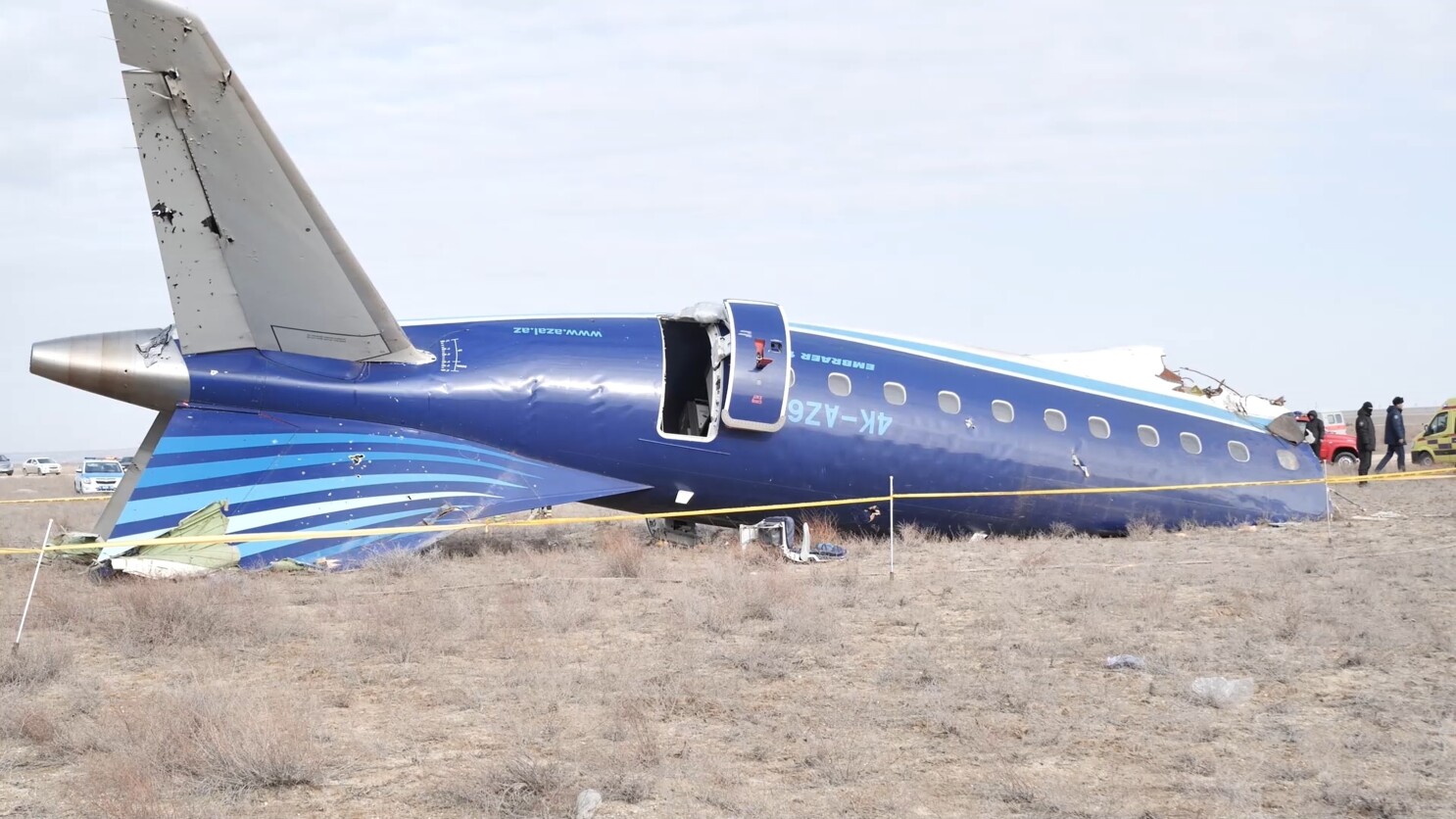 Fuego de la defensa aérea rusa habría causado accidente de avión azerbaiyano, dicen expertos