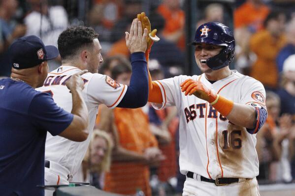 Astros DH Yordan Alvarez Hits Walk-Off Home Run v. Royals - Fastball