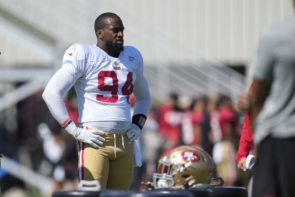 Clelin Ferrell hopes for a career spark after move to the 49ers | AP News