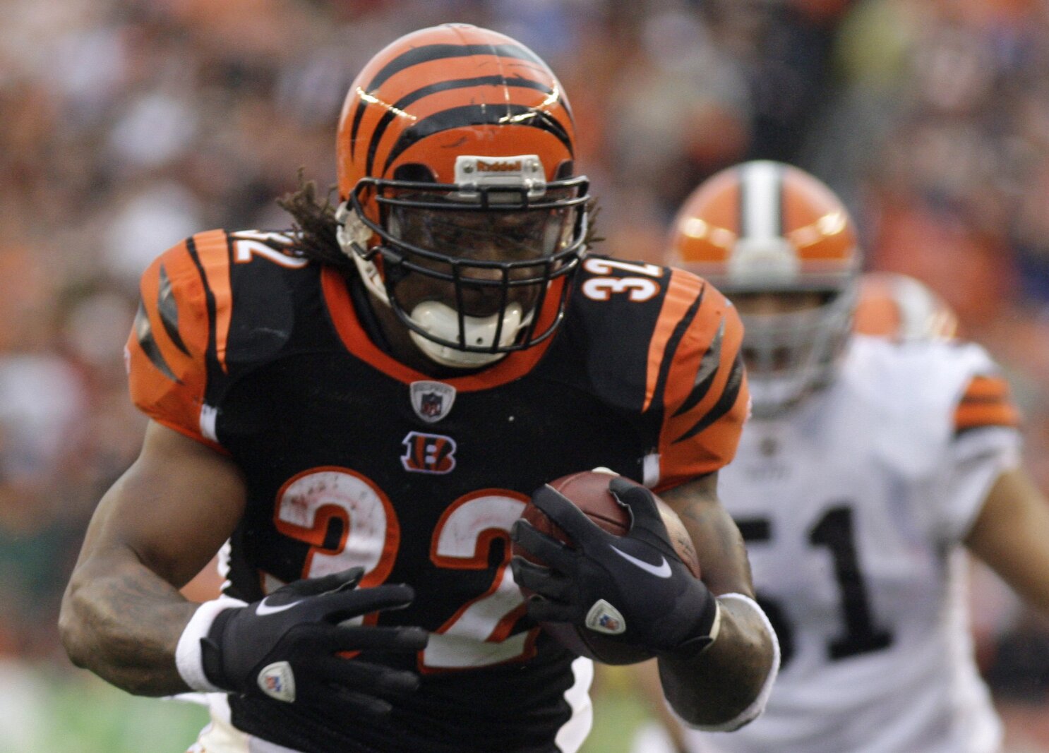 Former NFL running back Cedric Benson killed in motorcycle crash