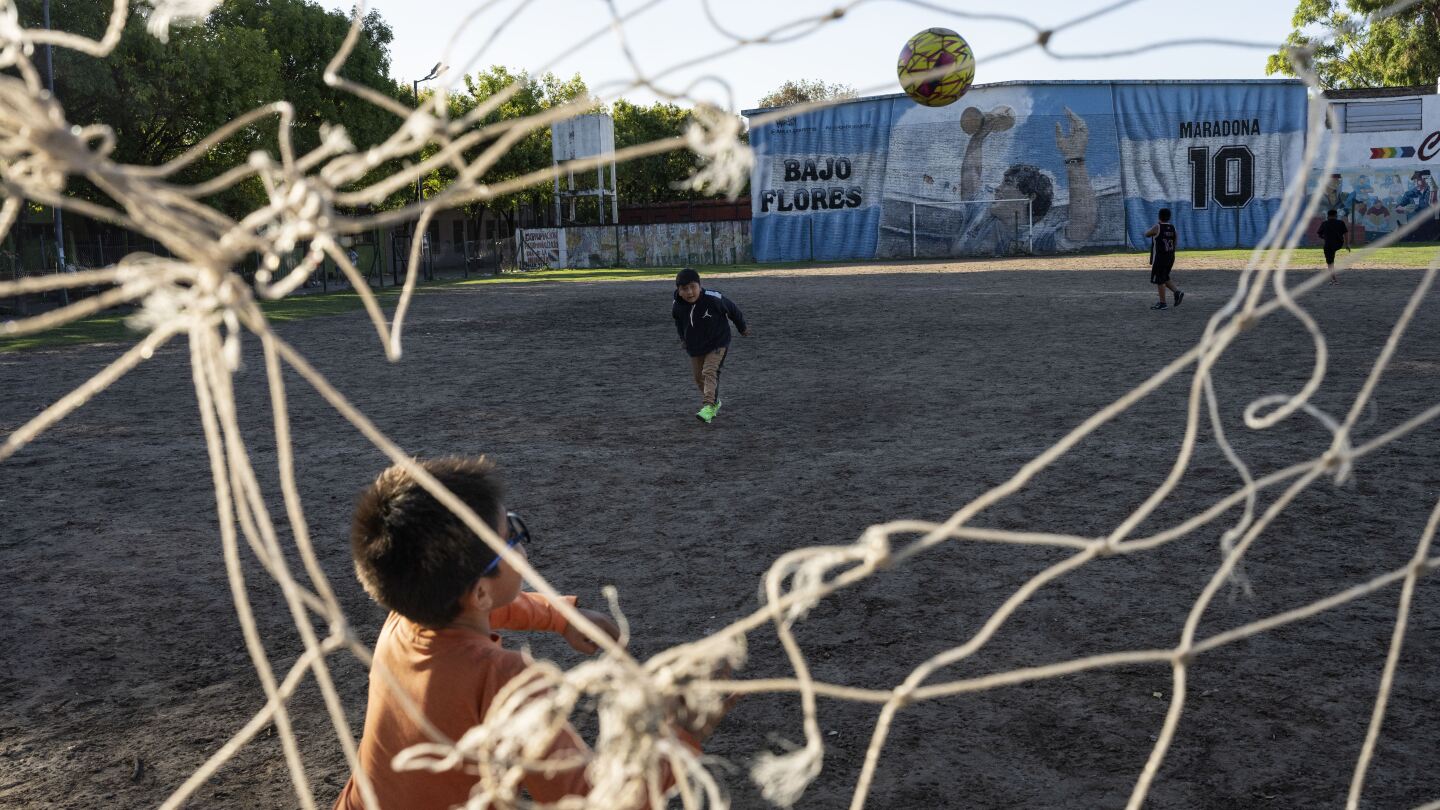 Maradona Autopsy Reveals Heart Condition, Trial of Healthcare Professionals Begins