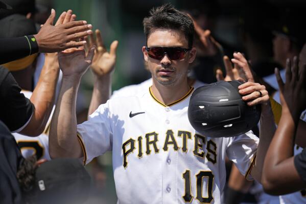 Rich Hill keeps Cardinals off balance into 7th, Pirates complete 3-game  sweep with 2-1 victory