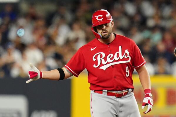 Mike Moustakas reaches agreement with Reds on 4-year, $64 million