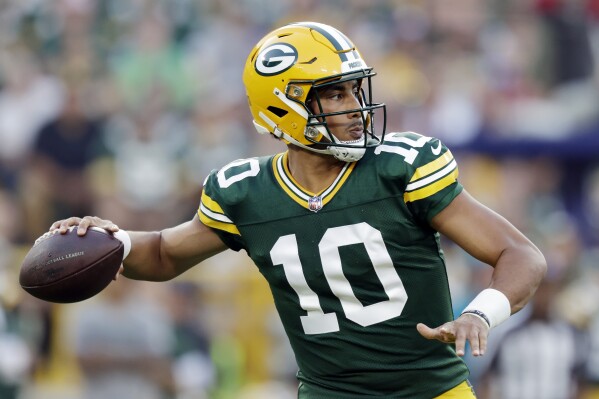 Green Bay Packers quarterback Jordan Love passes during the first half of a preseason NFL football game against the New England Patriots, Saturday, Aug. 19, 2023, in Green Bay, Wis. (AP Photo/Matt Ludtke)