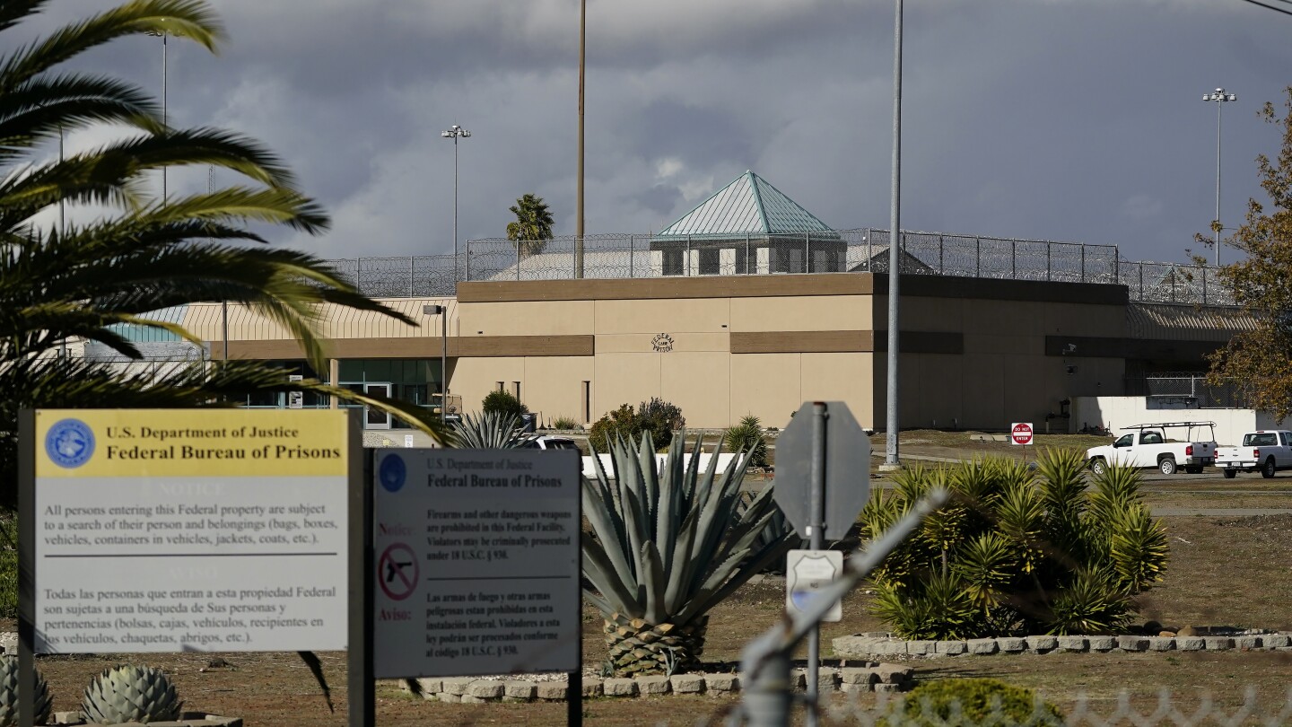 Бюрото на затворите ще затвори женския затвор в Калифорния, където затворниците са били подложени на сексуално насилие