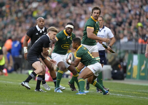 Springboks captain Siya Kolisi feels he is “stealing" from Racing 92 after  ending French stint | AP News