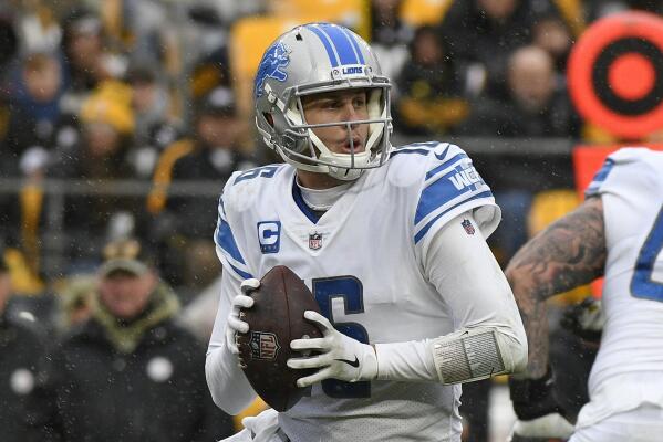 Lions QB Jared Goff sits out practice with oblique injury
