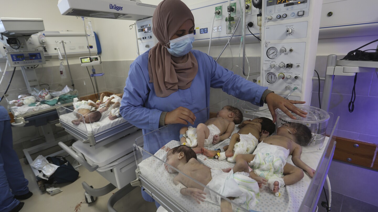 İsrail ile Hamas arasındaki savaş: Prematüre bebeklerin Gazze’deki ana hastaneden Mısır’a tahliyesi