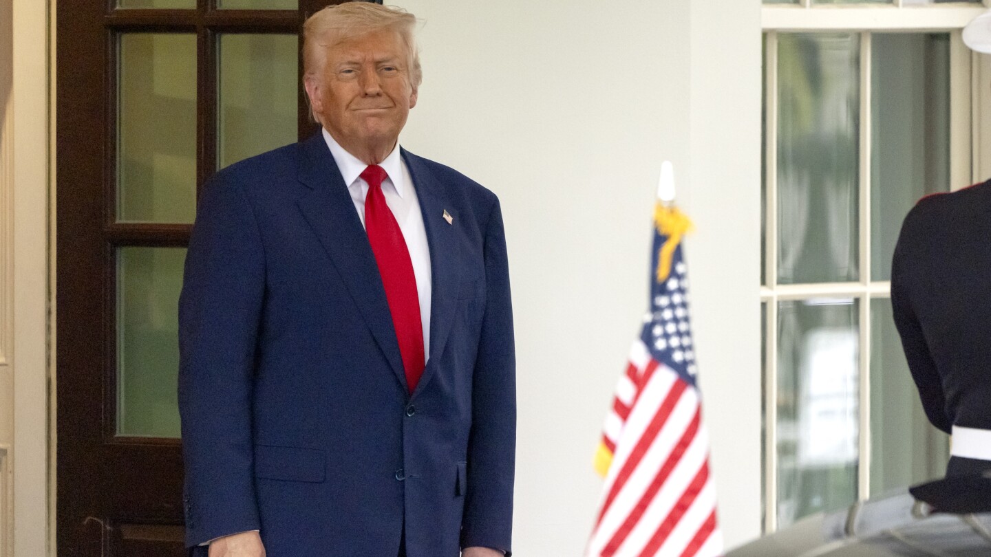 Trump administration is having early discussions to hold a military parade in Washington on June 14