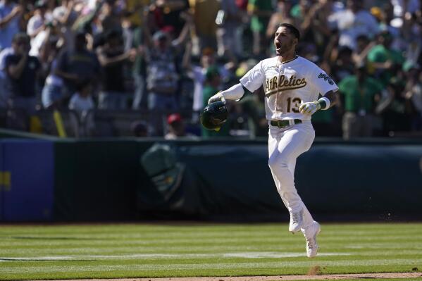 Matsui hits one of three 2-run homers for Angels