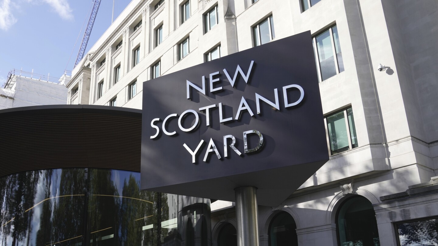 UK police arrest a number of Iranian males over alleged assault plot