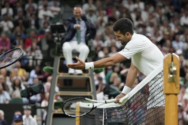 Jogo entre Djokovic e Hurkacz em Wimbledon vai terminar nesta segunda-feira  (10) - Folha PE