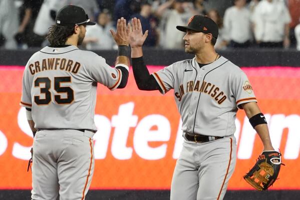 Doval escapes in the 9th as Giants hold off Yankees 7-5