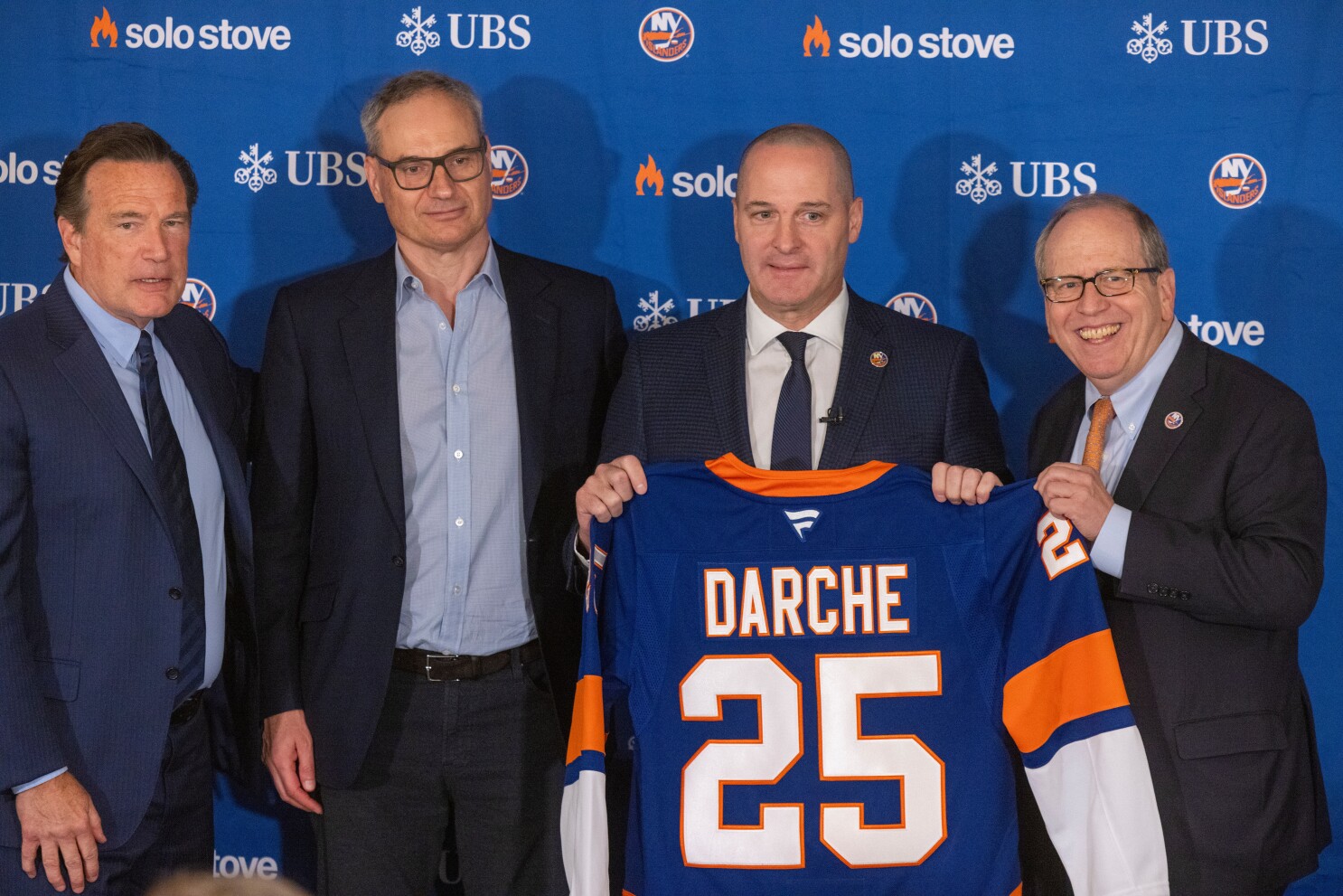 Mathieu Darche introduced as Islanders' head of hockey operations