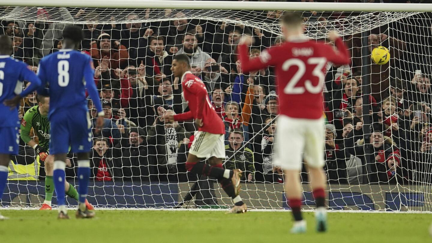 Man United beats Everton 3-1 to advance in FA Cup