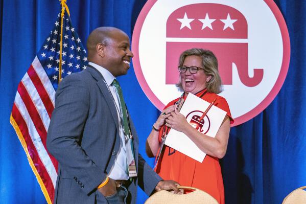 Milwaukee Mayor Cavalier Johnson, left, speaks with Cam Henderson, right, from the Republican National Committee, at the JW Marriott in Chicago ahead of Milwaukee's expected selection to host the 2024 Republican national convention, Friday, Aug. 5, 2022. (Jovanny Hernandez/Milwaukee Journal-Sentinel via AP)