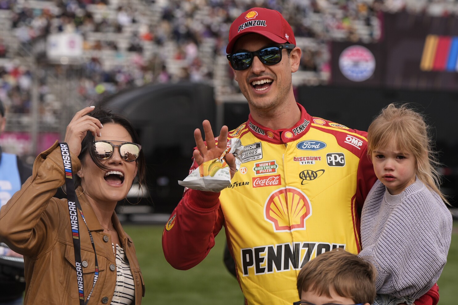 Joey Logano returns to Phoenix Raceway after winning Cup Series title a year ago