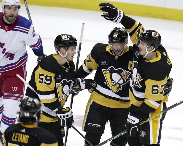 Kris Letang's OT winner lifts Penguins by Rangers 3-2