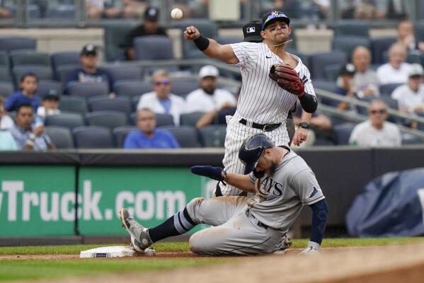 Yankees catcher Gary Sanchez makes light of painful foul tip
