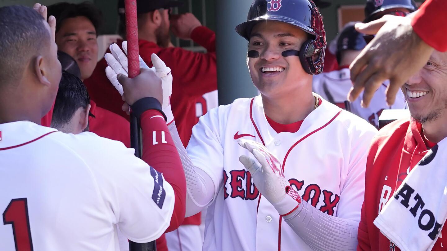 Six-run third helps Red Sox trounce Twins, 11-5