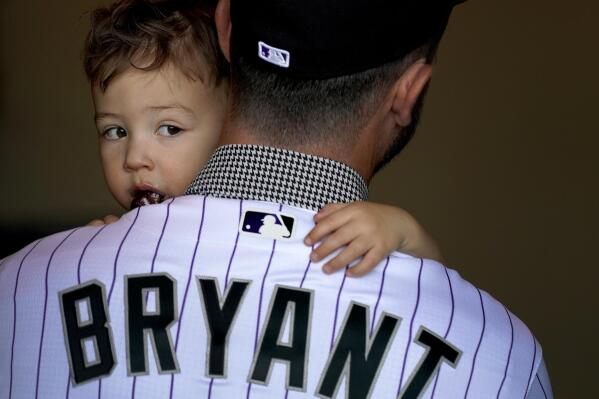 Kris Bryant announces birth of baby boy, Baseball