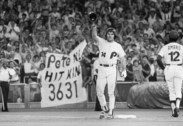 Pete Rose Breaks Baseball's All-Time Hit Record: See Photos