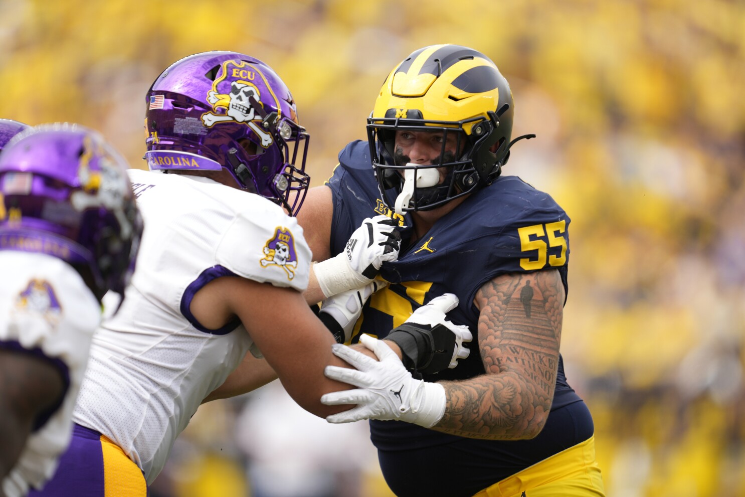 No. 9 Michigan begins defense of national championship Saturday under lights against Fresno State