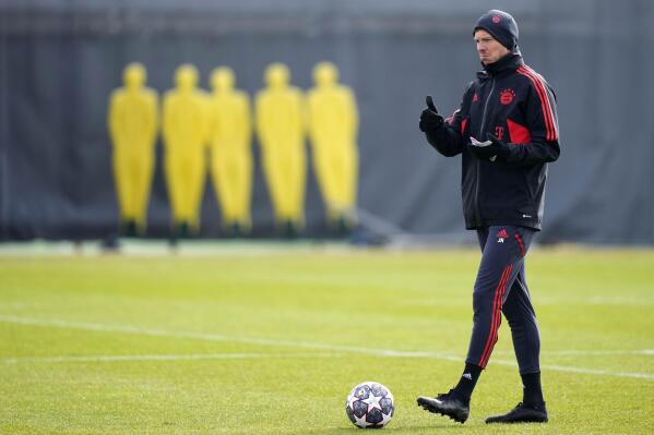 Bayern's head coach Julian Nagelsmann gestures as he arrives for a training session in Munich, Germany, Tuesday, March 7, 2023 prior to the Champions League group round of 16 second leg soccer match between Bayern Munich and Paris Saint Germain. Bayern will face PSG on Wednesday, March 8, 2023. (AP Photo/Matthias Schrader)