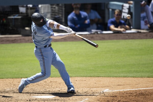 Toronto catcher Danny Jansen fractures finger in the Blue Jays' 13