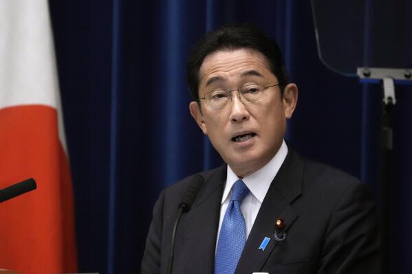 Lack of security for Japanese prime minister surprised many