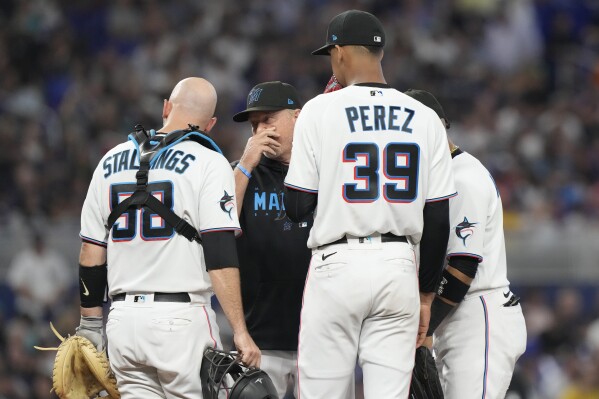 Marlins stun with 5 runs in 9th, beat Yankees 8-7 as Burger gets  game-ending hit – NBC 6 South Florida