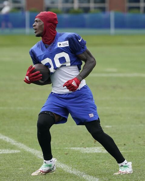 Giants WR Toney showing positive signs after bad rookie year