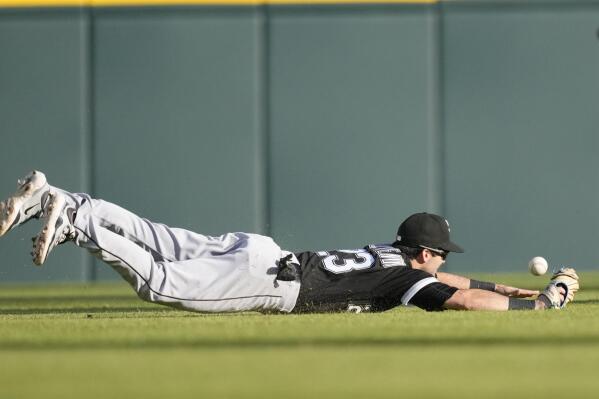 Tough day at the office for Wentz, Tigers fall to White Sox