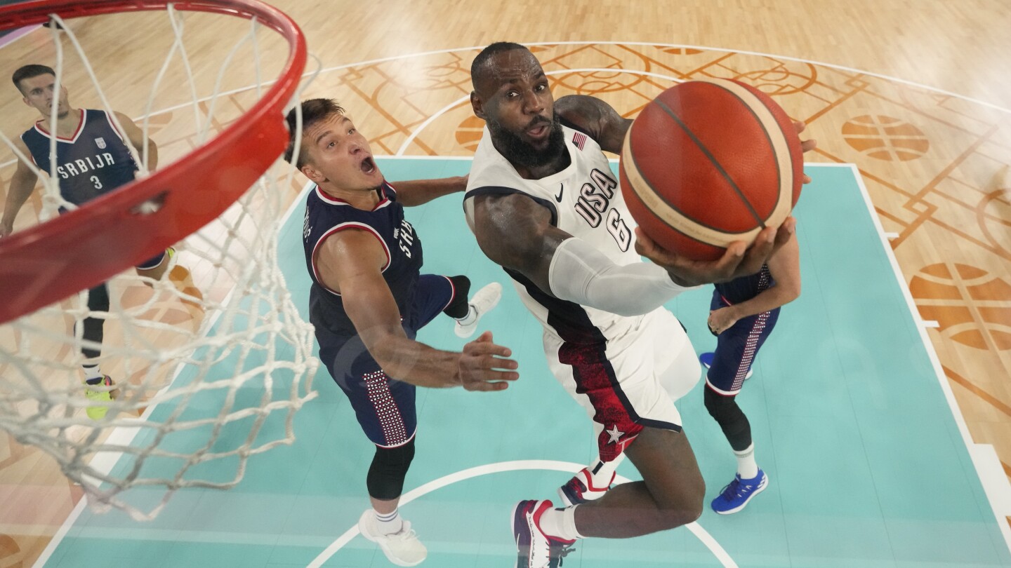 Seleção masculina de basquete dos EUA se recupera e vence a Sérvia nas Olimpíadas de Paris