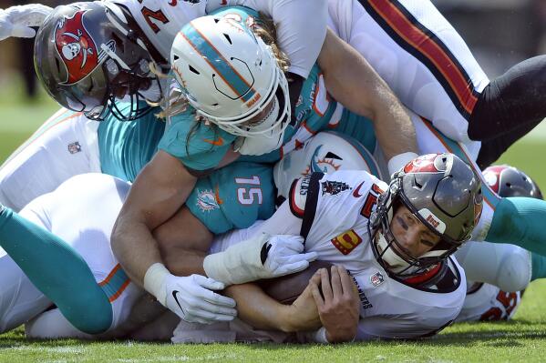 Miami allows 558 yards to Brady and Bucs in 45-17 loss
