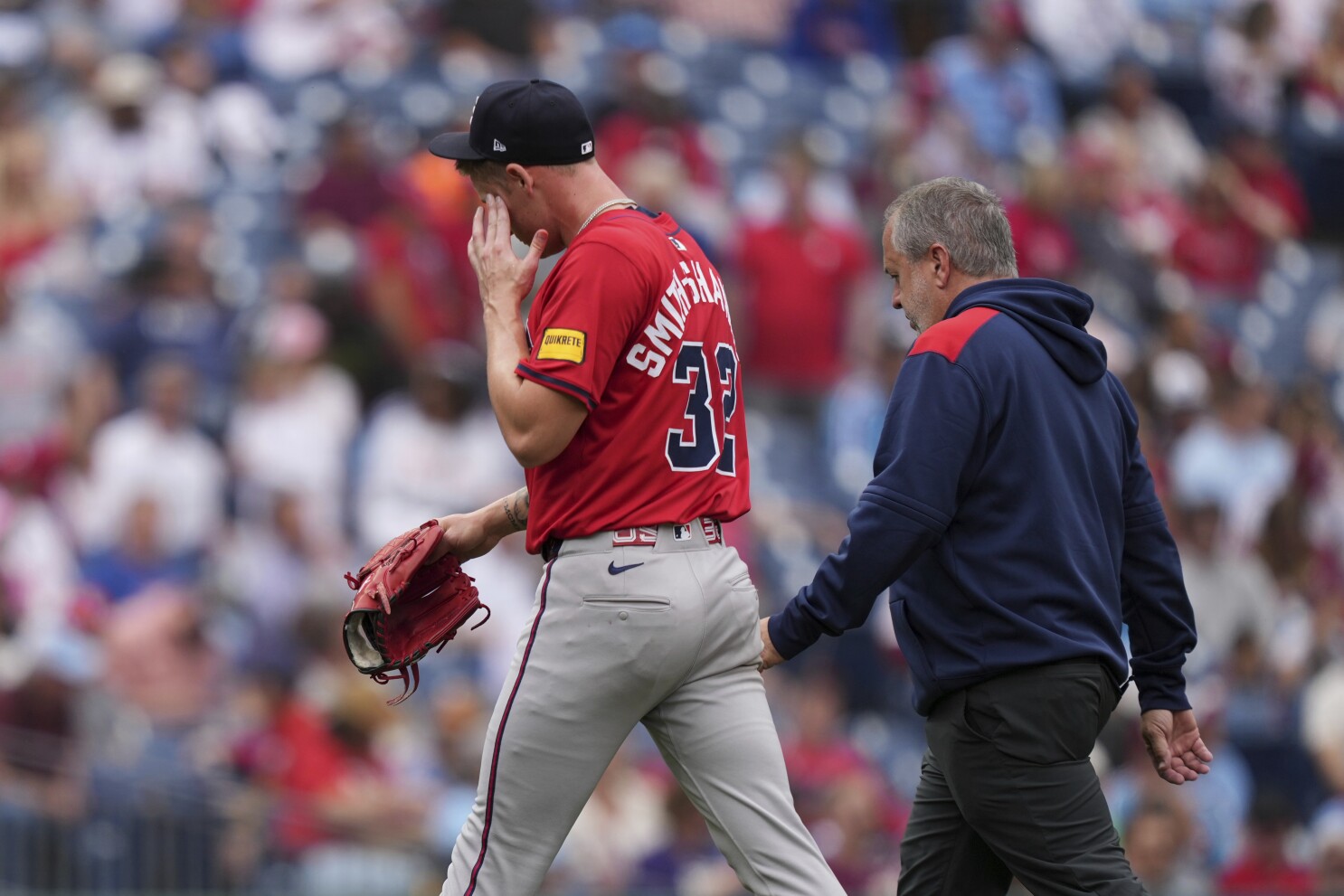 Braves' Smith-Shawver undergoes Tommy John surgery and Kimbrel elects free agency