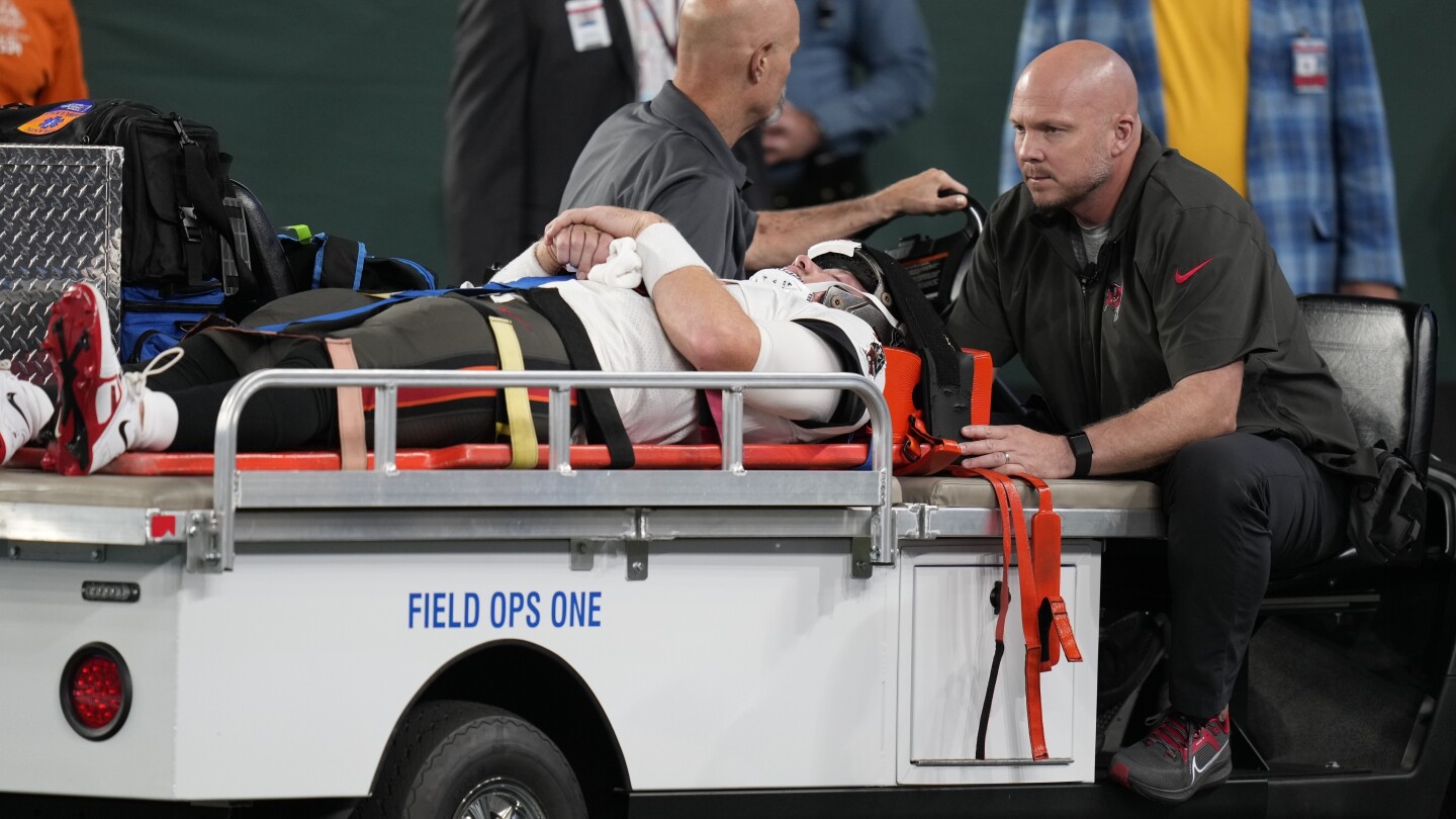 Le QB des Buccaneers John Wolford a été hospitalisé pour une blessure au cou lors du match de pré-saison contre les Jets