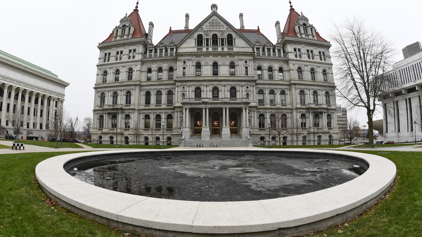 Законодателите в Ню Йорк отново отлагат крайния срок за бюджета